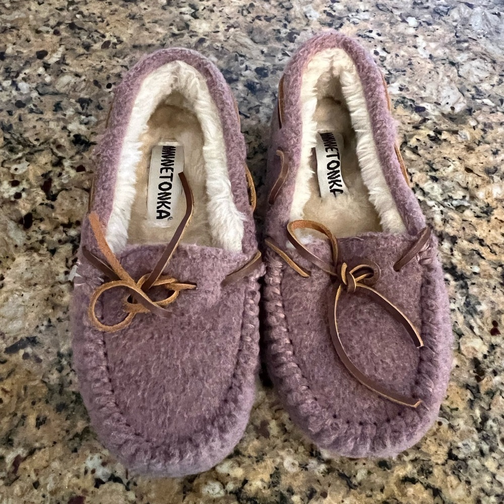 Minnetonka Womens Slippers Purple 44638 Wool Faux Fur Flat Comfort House Shoes 5